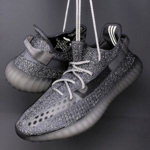 *REFLECTIVE* Static Yeezys 350 V2